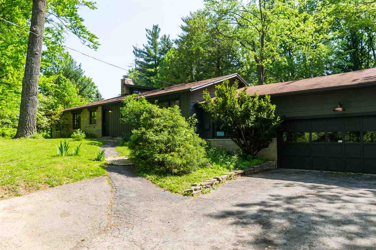 2100 E Maxwell Ln, Bloomington, IN 47401 photo 2