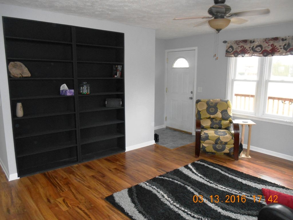 969 S 400 W, Warsaw, IN 46580 photo 12