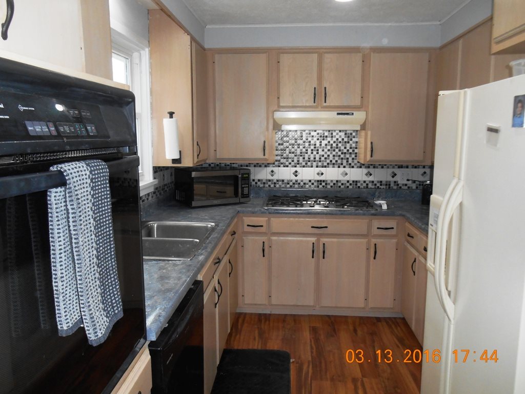 969 S 400 W, Warsaw, IN 46580 photo 2
