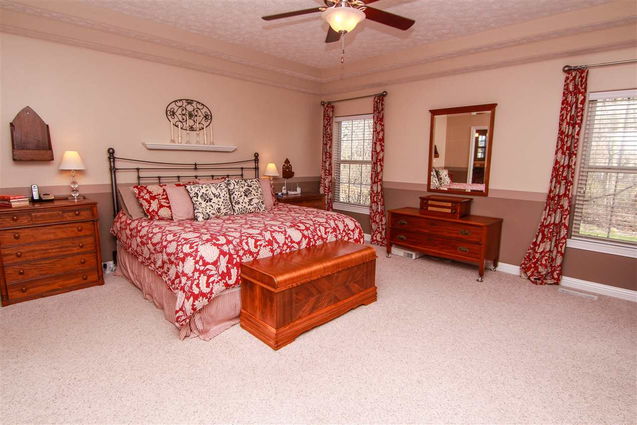 4749 E Commodores Ln, Lafayette, IN 47909 photo 9