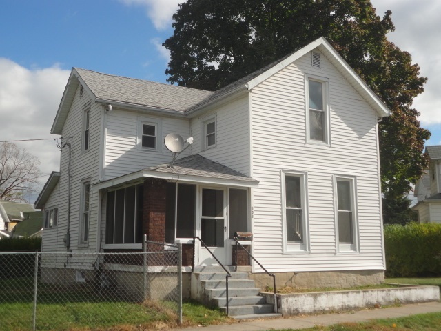 303 Whitelock St, Huntington, IN 46750 photo 1
