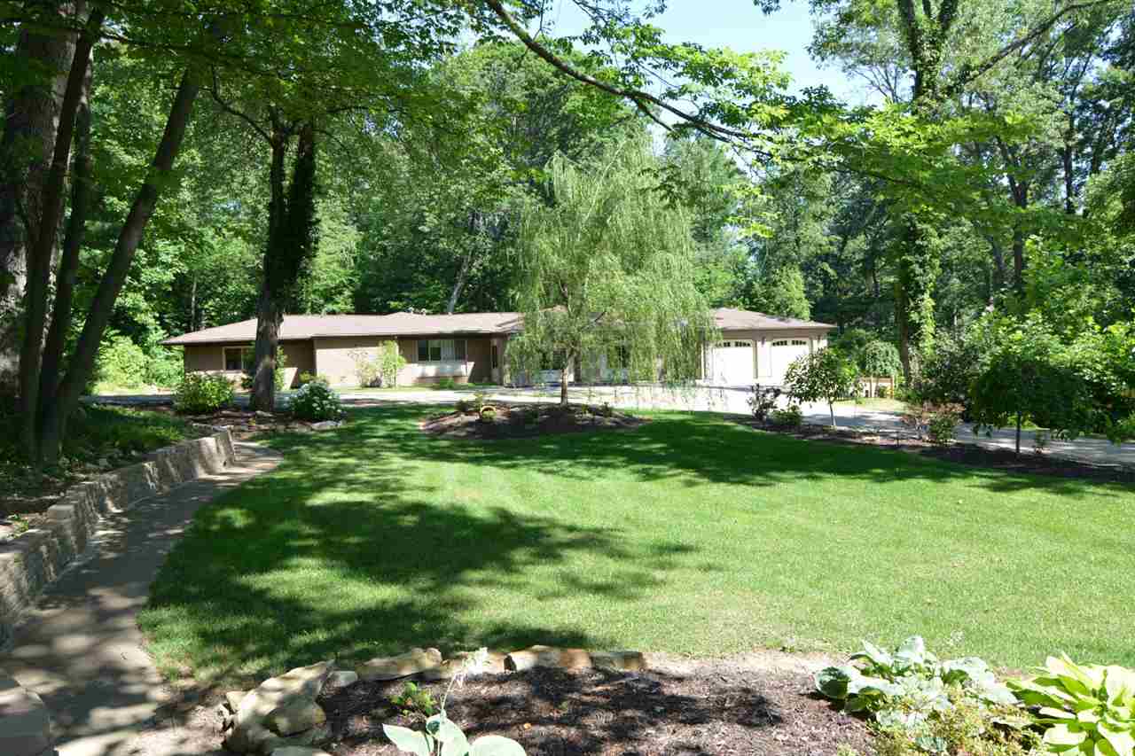 2530 Knob Hill Dr, Evansville, IN 47711 photo 1