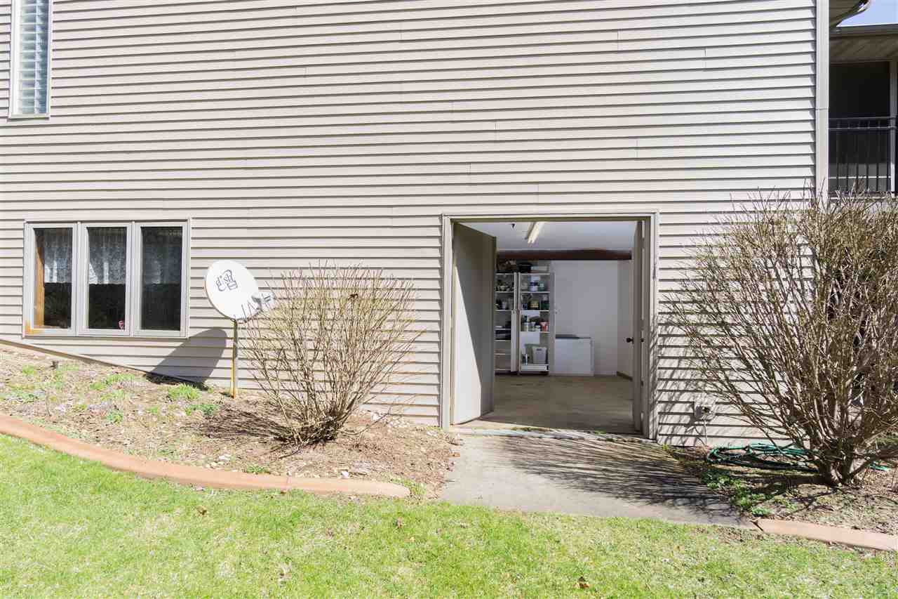 51827 Pebble Brooke Dr, Granger, IN 46530 photo 34