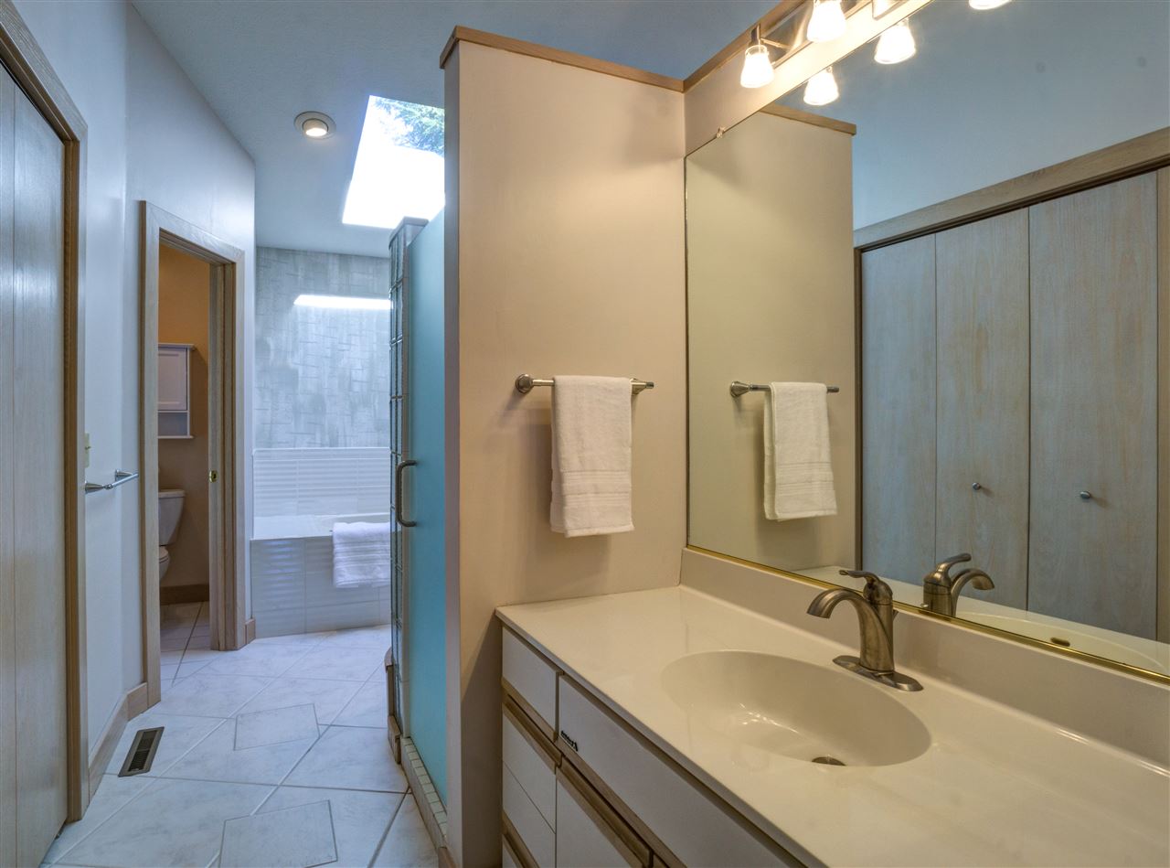 51827 Pebble Brooke Dr, Granger, IN 46530 photo 19