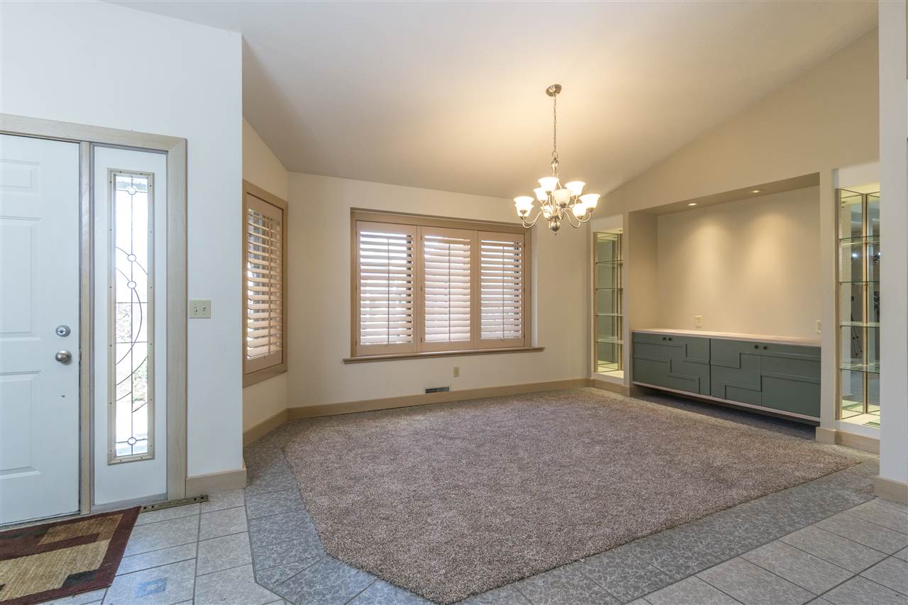 51827 Pebble Brooke Dr, Granger, IN 46530 photo 4