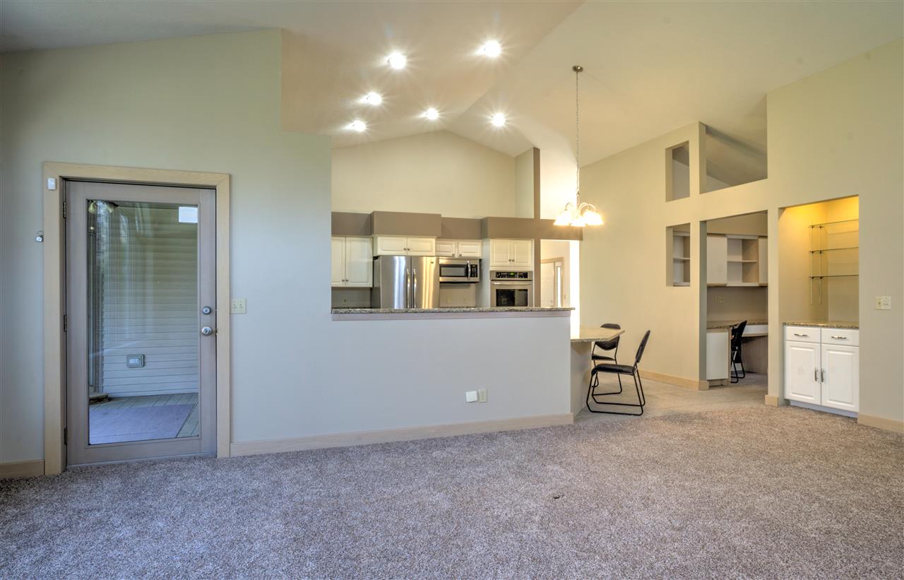 51827 Pebble Brooke Dr, Granger, IN 46530 photo 12