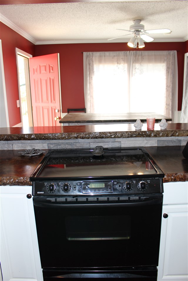 593 Forest Park Dr, Newburgh, IN 47630 photo 8