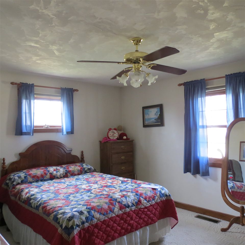 5191 E Maple St, Straughn, IN 47387 photo 6