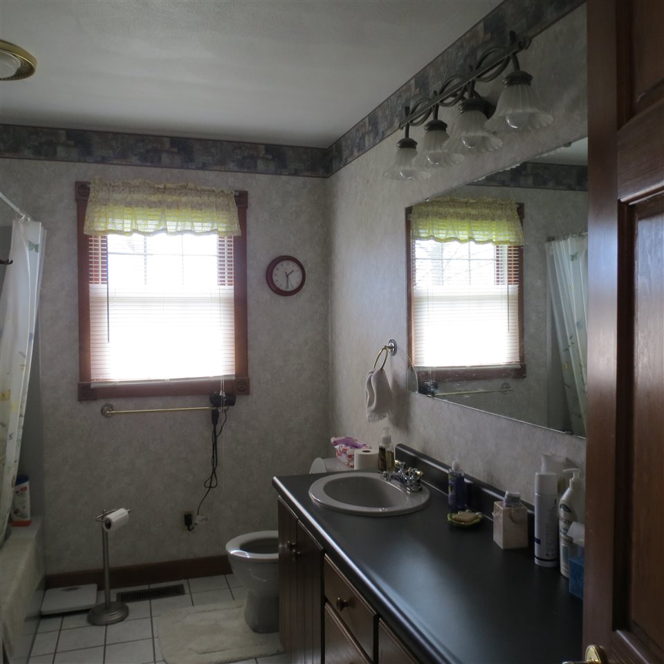 5191 E Maple St, Straughn, IN 47387 photo 5