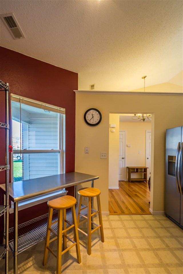 1567 W Leighton Ln, Bloomington, IN 47403 photo 9