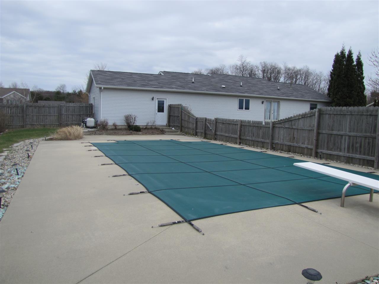 65709 Honeysuckle Ave, Goshen, IN 46528 photo 2