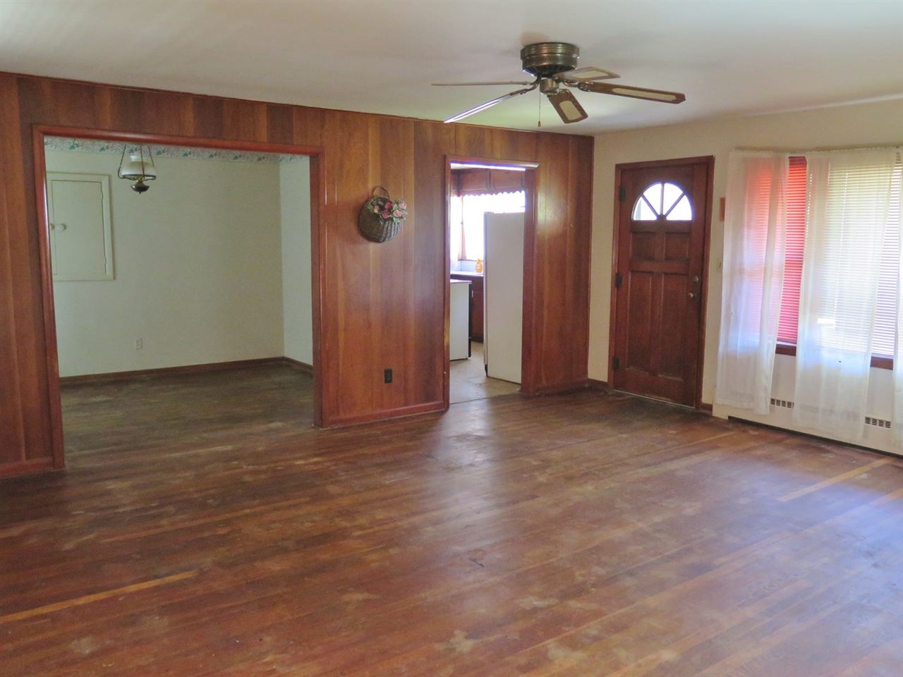 1314 W Brook St, Mitchell, IN 47446 photo 5