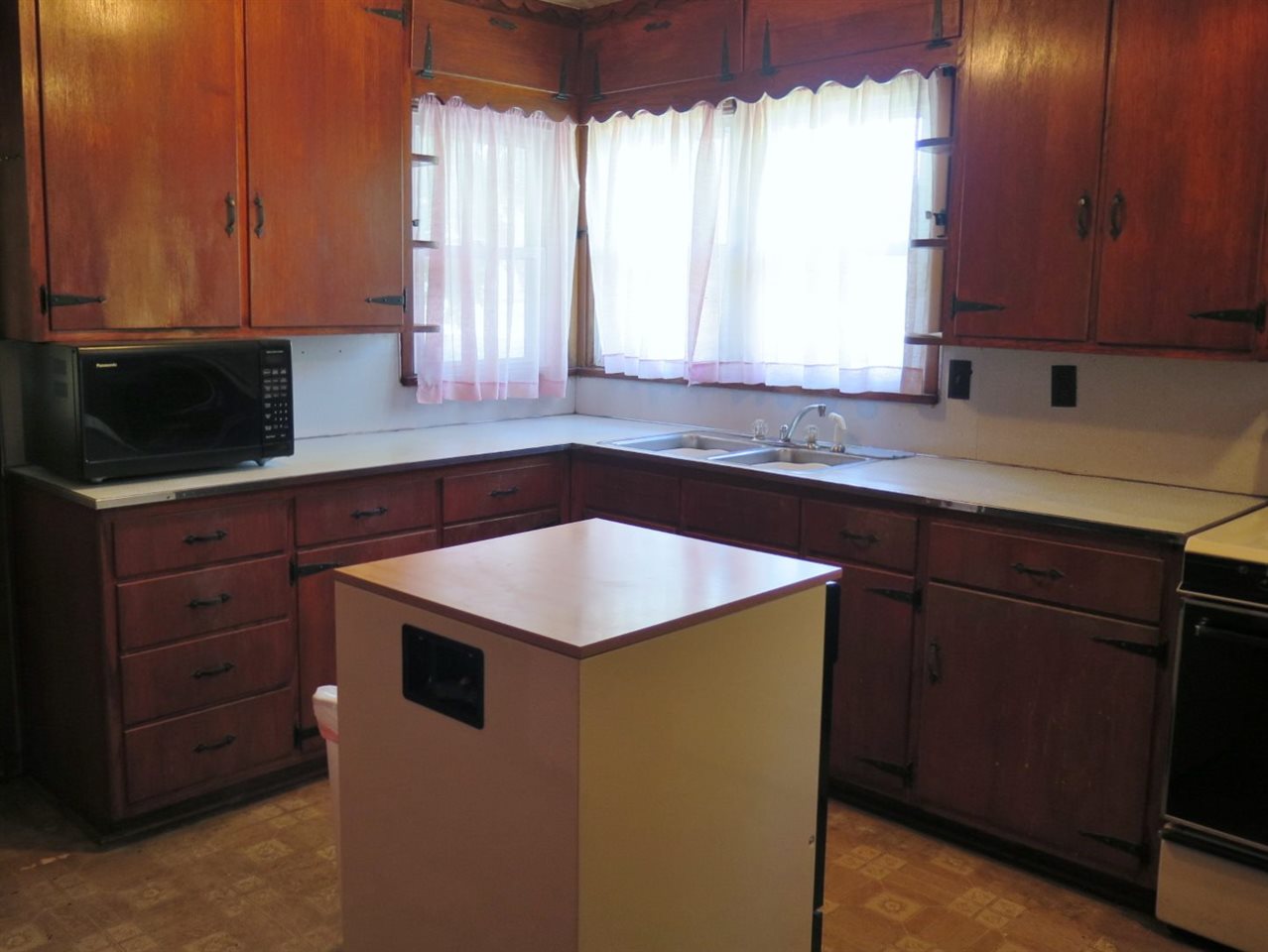 1314 W Brook St, Mitchell, IN 47446 photo 7