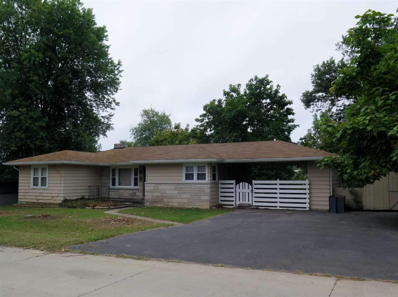 1314 W Brook St, Mitchell, IN 47446 photo 1