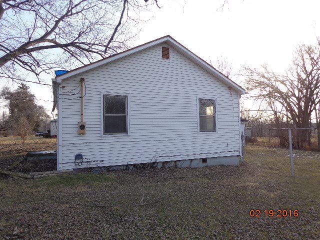 2925 E Old 24, Wabash, IN 46992 photo 2