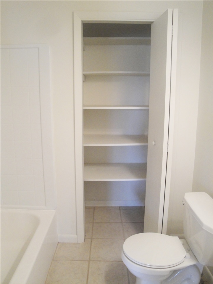 210 S Kentucky Ave, Chandler, IN 47610 photo 7