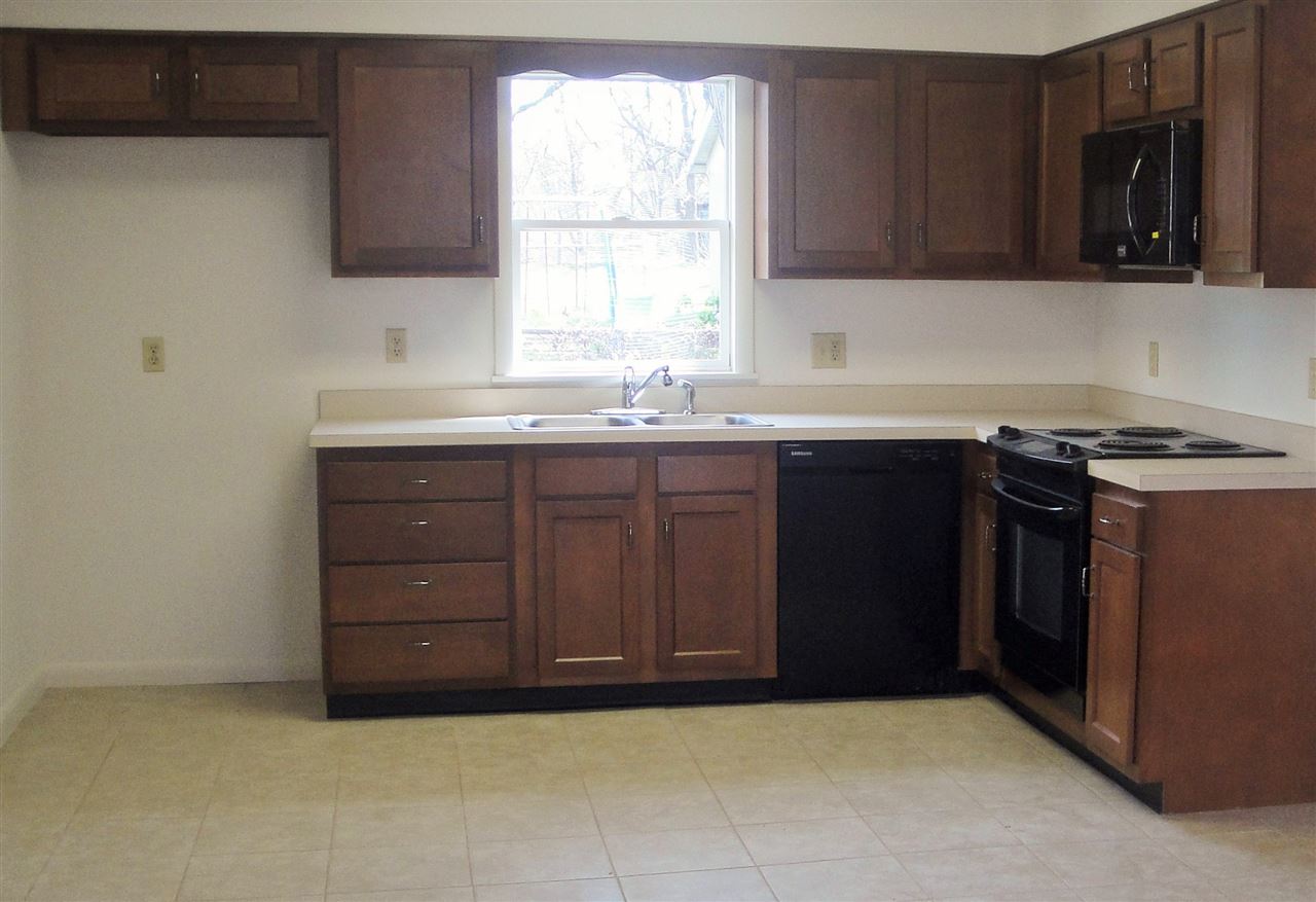 210 S Kentucky Ave, Chandler, IN 47610 photo 10