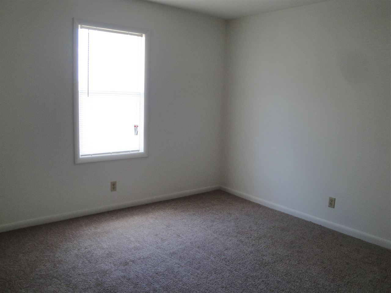 210 S Kentucky Ave, Chandler, IN 47610 photo 17