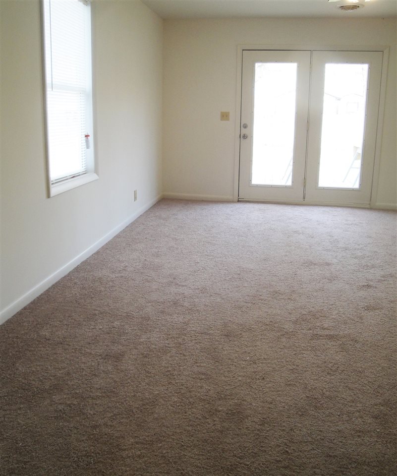210 S Kentucky Ave, Chandler, IN 47610 photo 12