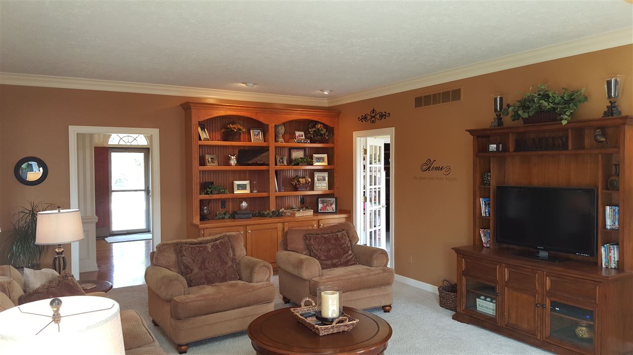 52530 Woodington Ct, Granger, IN 46530 photo 3