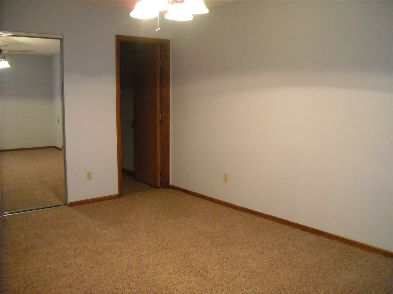 4709 Strathdon Dr, Fort Wayne, IN 46816 photo 8