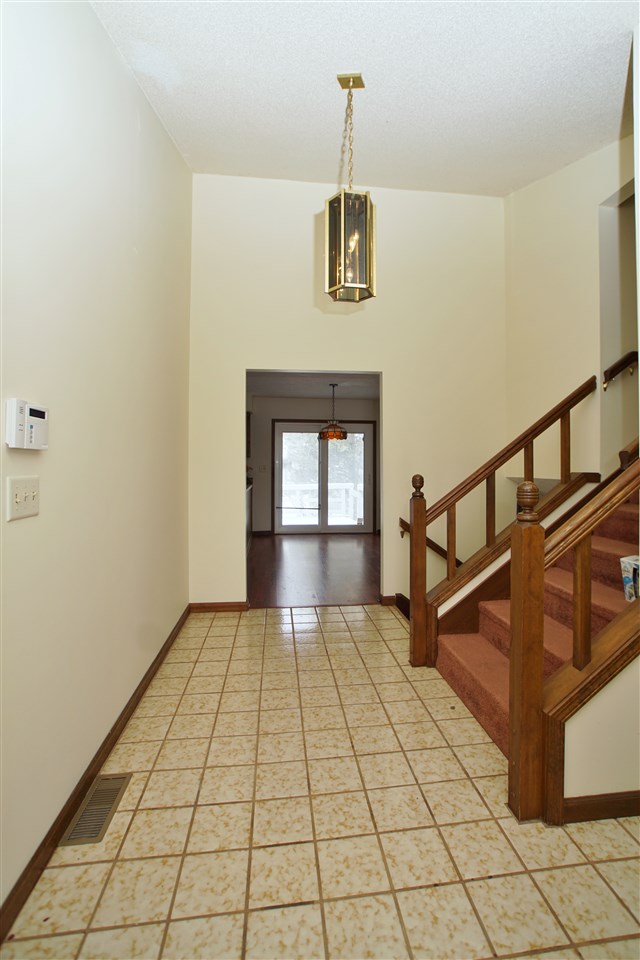 2805 Raintree Ct, Kokomo, IN 46902 photo 3