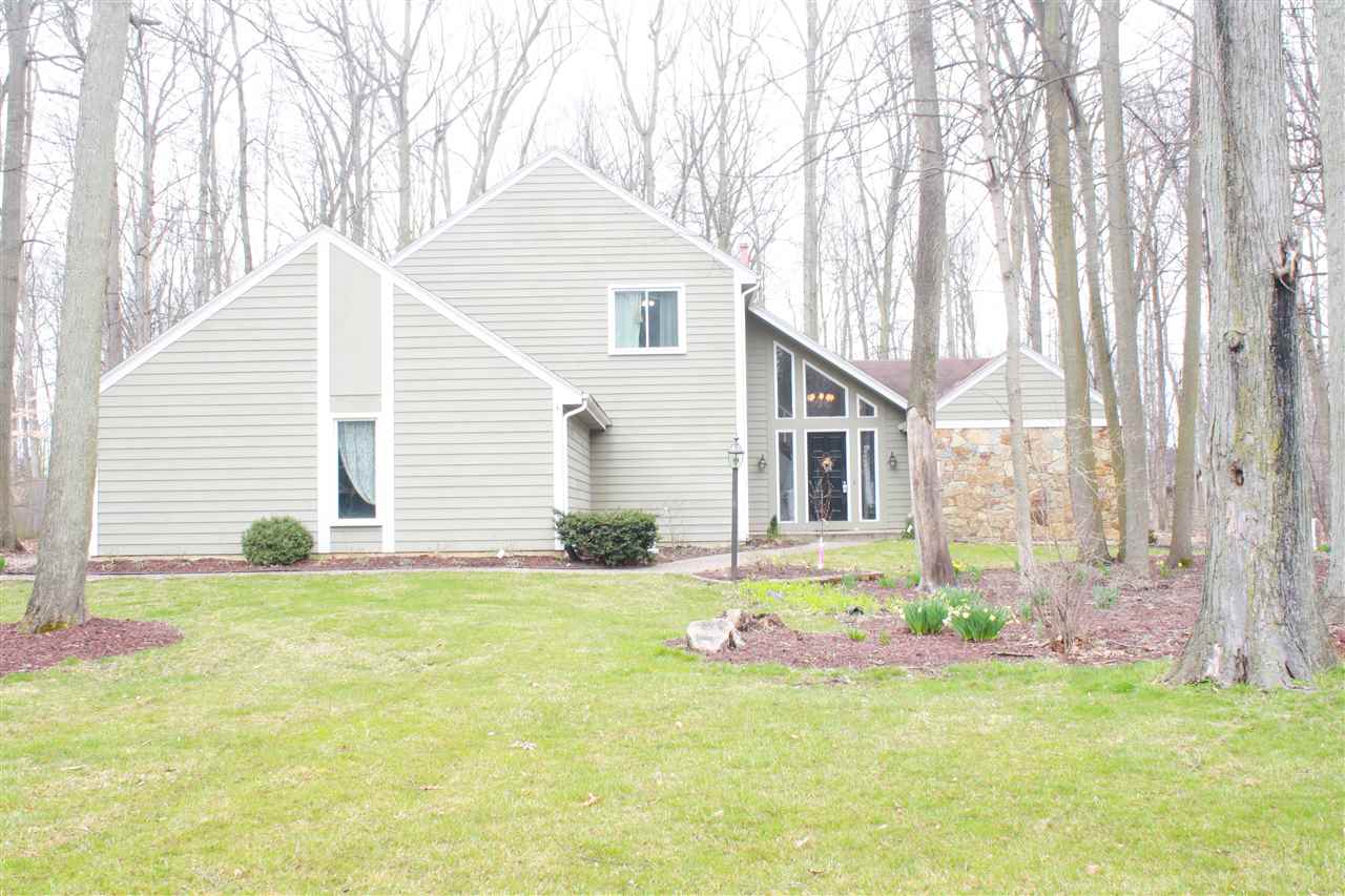 10821 Countrywood Trl, Fort Wayne, IN 46845 photo 1