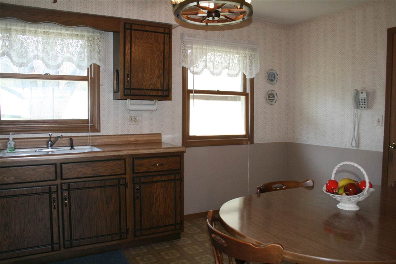 209 Candlelight Ln, Oolitic, IN 47451 photo 5