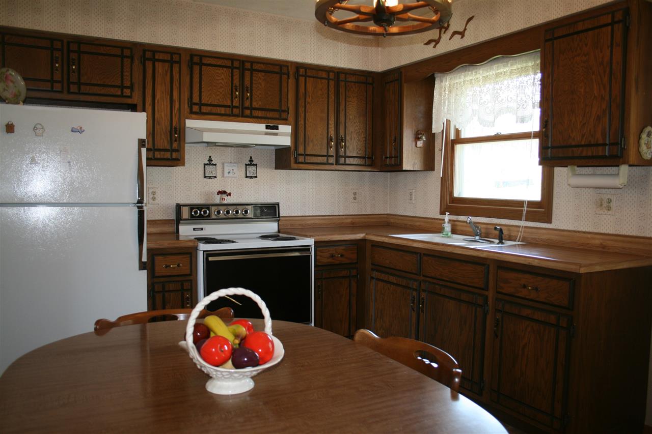 209 Candlelight Ln, Oolitic, IN 47451 photo 6