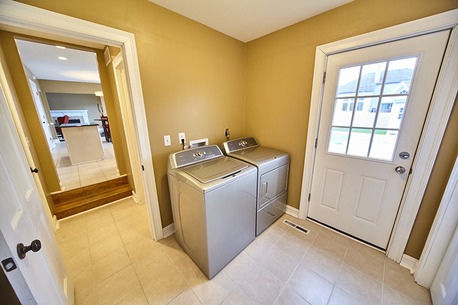 1406 Baron Ct, Auburn, IN 46706 photo 17