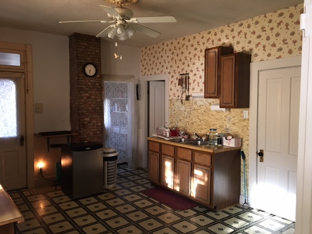 652 High St, Fort Wayne, IN 46808 photo 4