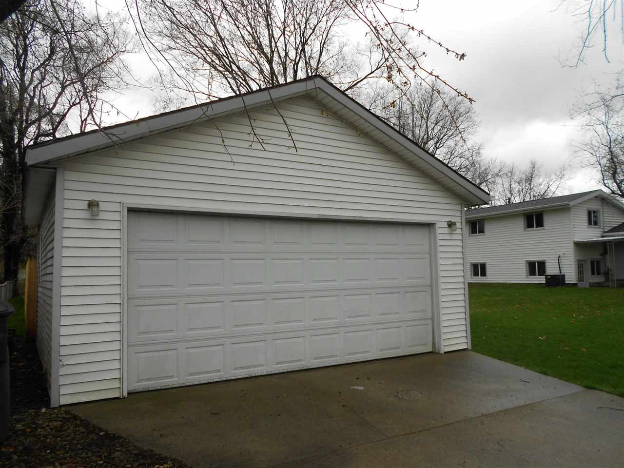 243 Parker Ave, Elkhart, IN 46516 photo 20