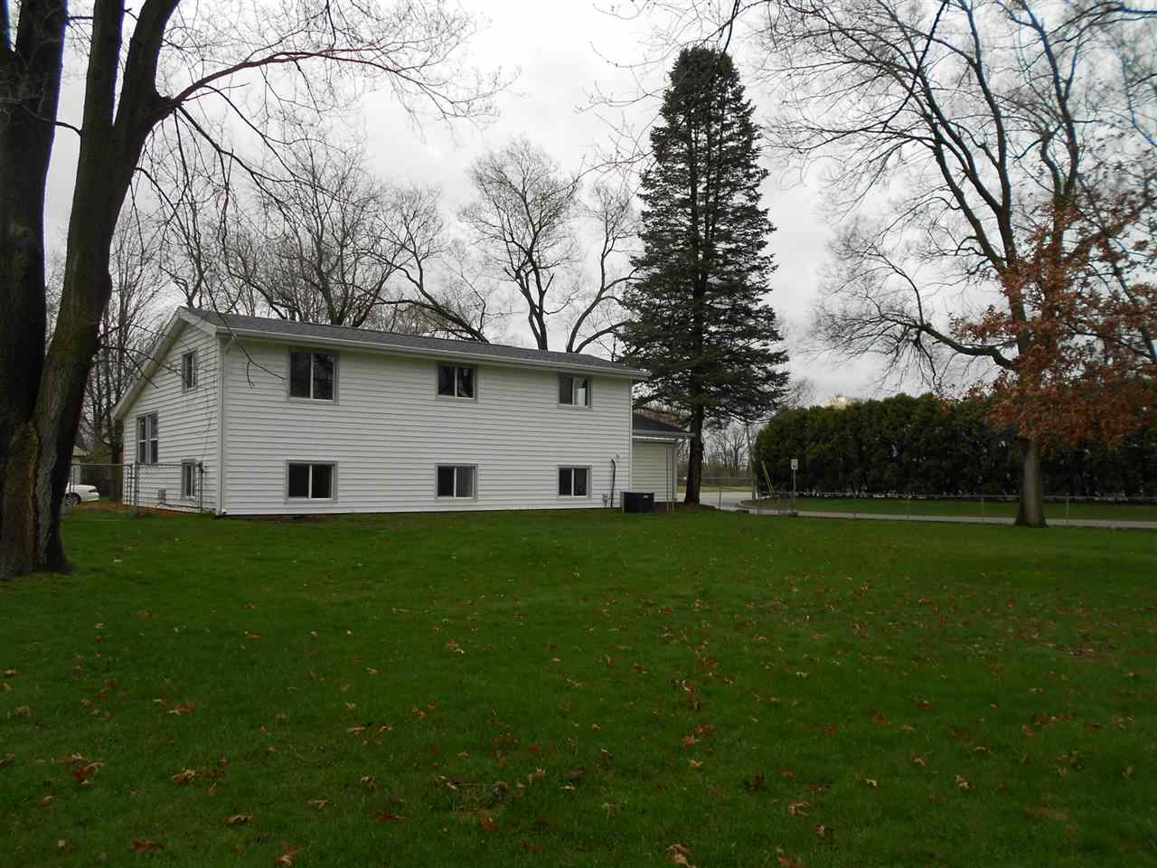 243 Parker Ave, Elkhart, IN 46516 photo 19