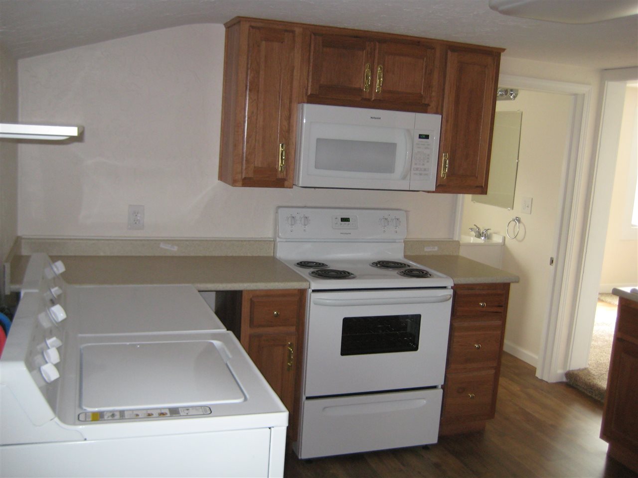 900 W Maple St, Waterloo, IN 46793 photo 4