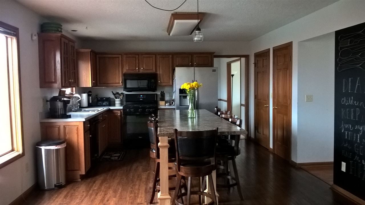 8432 Pember Brook Dr, Fort Wayne, IN 46804 photo 11