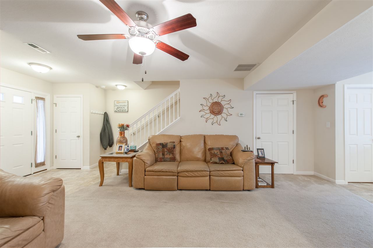 5705 W Vinca Ln, Ellettsville, IN 47429 photo 9