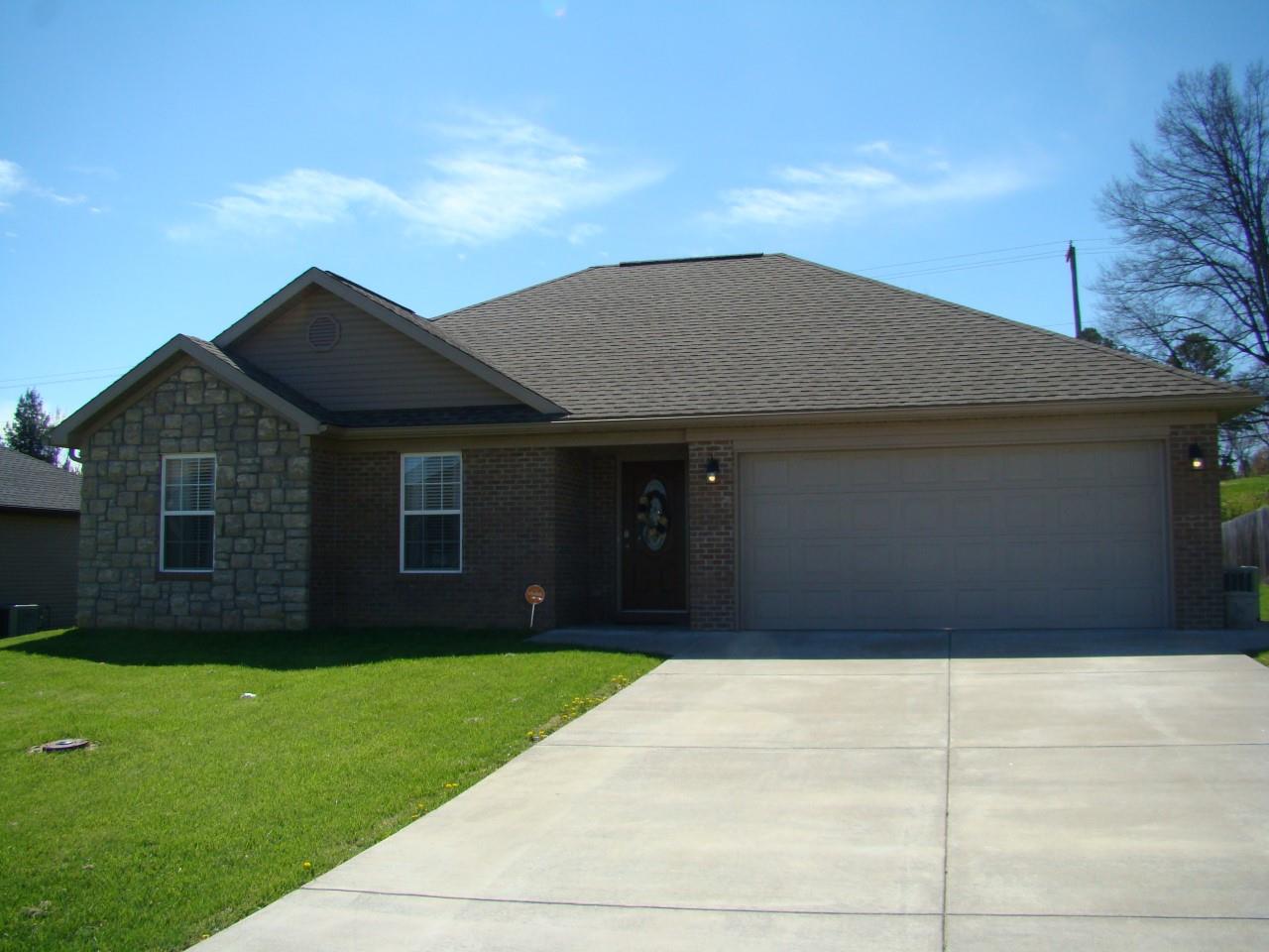 2315 Belize Dr, Evansville, IN 47725 photo 1