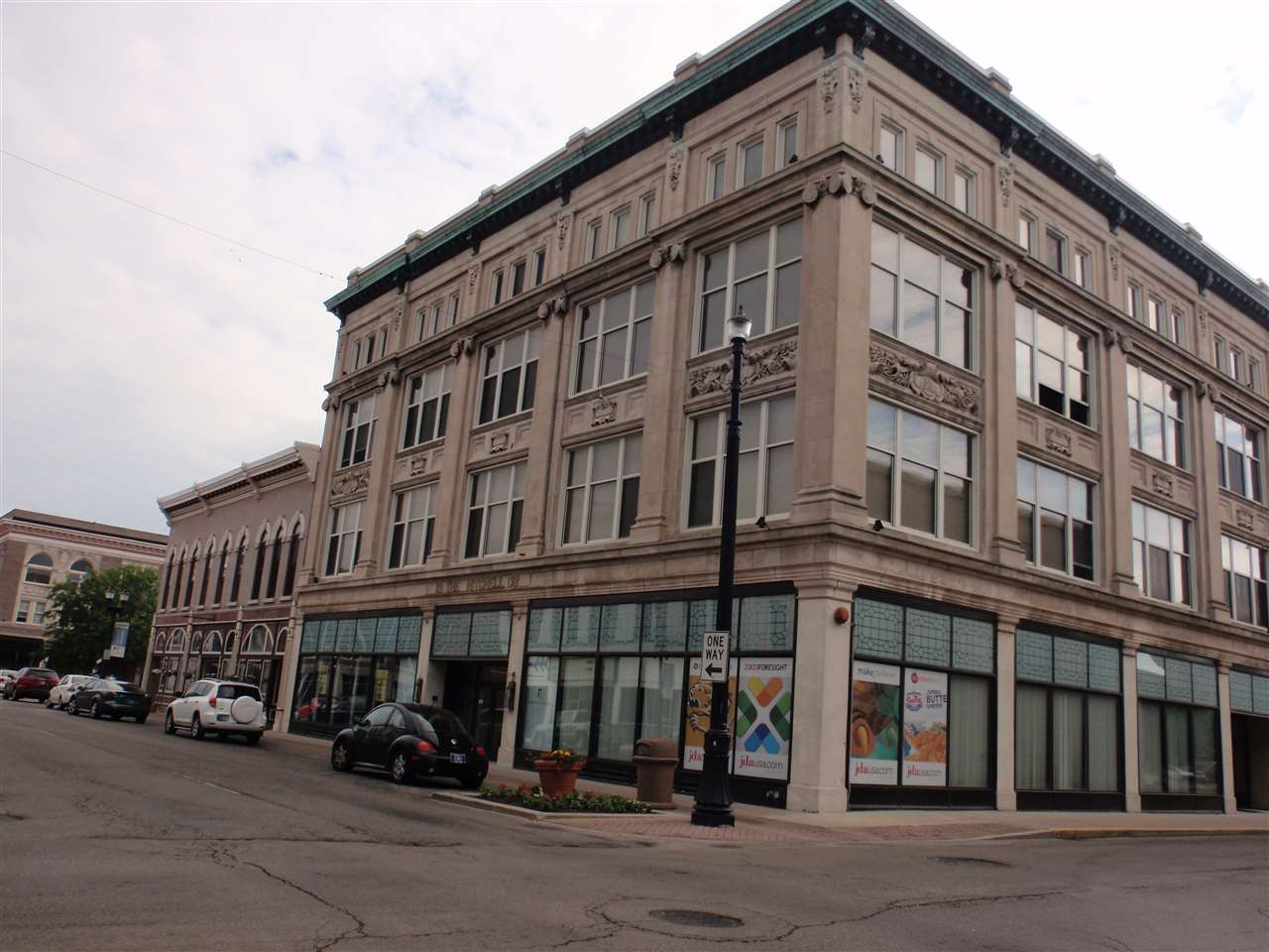 301 S Walnut #305, Muncie, IN 47305 photo 1