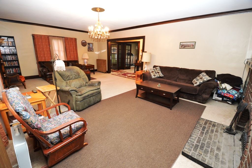 957 E Clinton St, Frankfort, IN 46041 photo 6