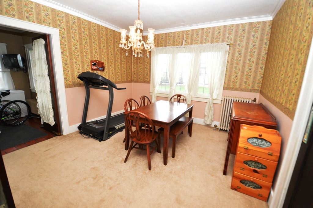 957 E Clinton St, Frankfort, IN 46041 photo 8