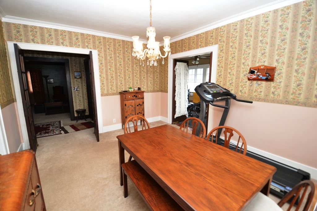 957 E Clinton St, Frankfort, IN 46041 photo 9