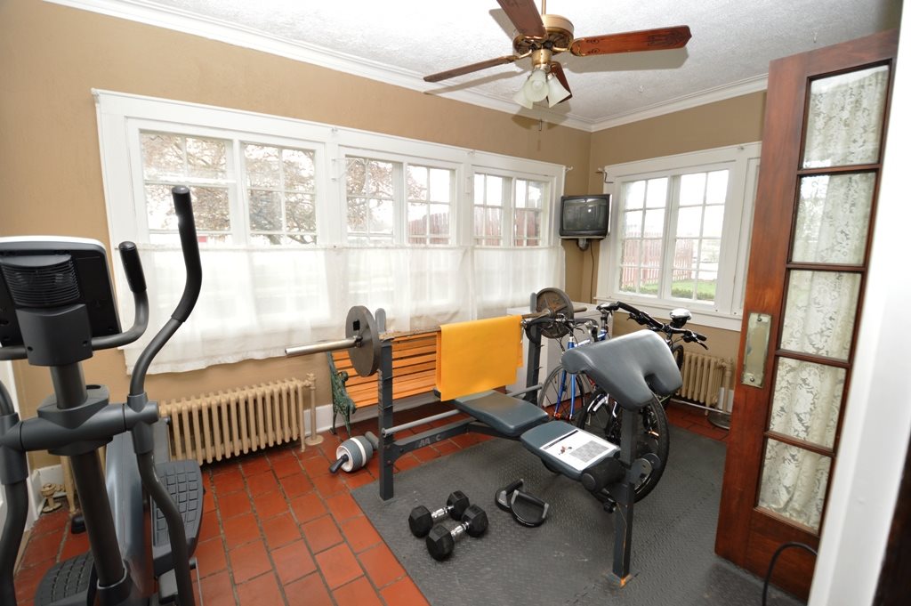 957 E Clinton St, Frankfort, IN 46041 photo 13