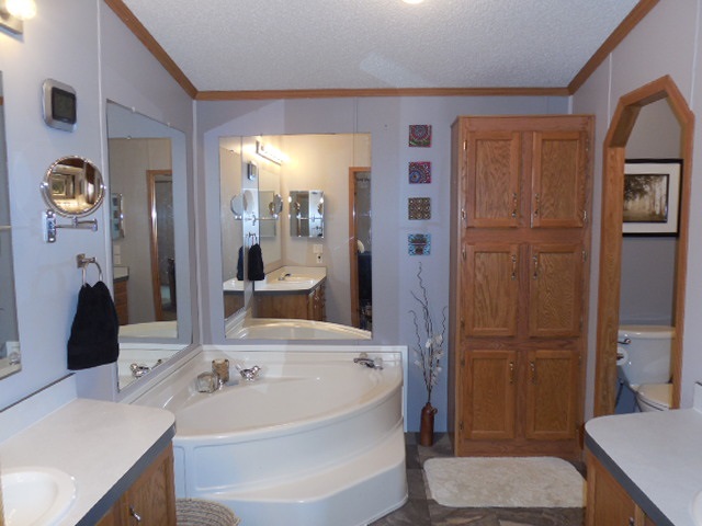 2145 E 400 S, Wolcottville, IN 46795 photo 16