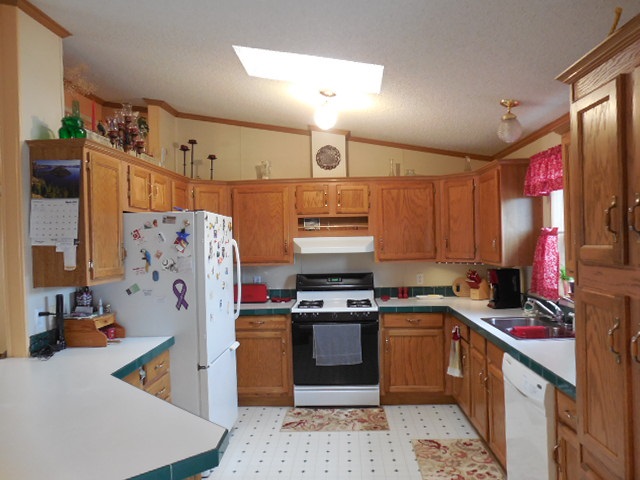 2145 E 400 S, Wolcottville, IN 46795 photo 9