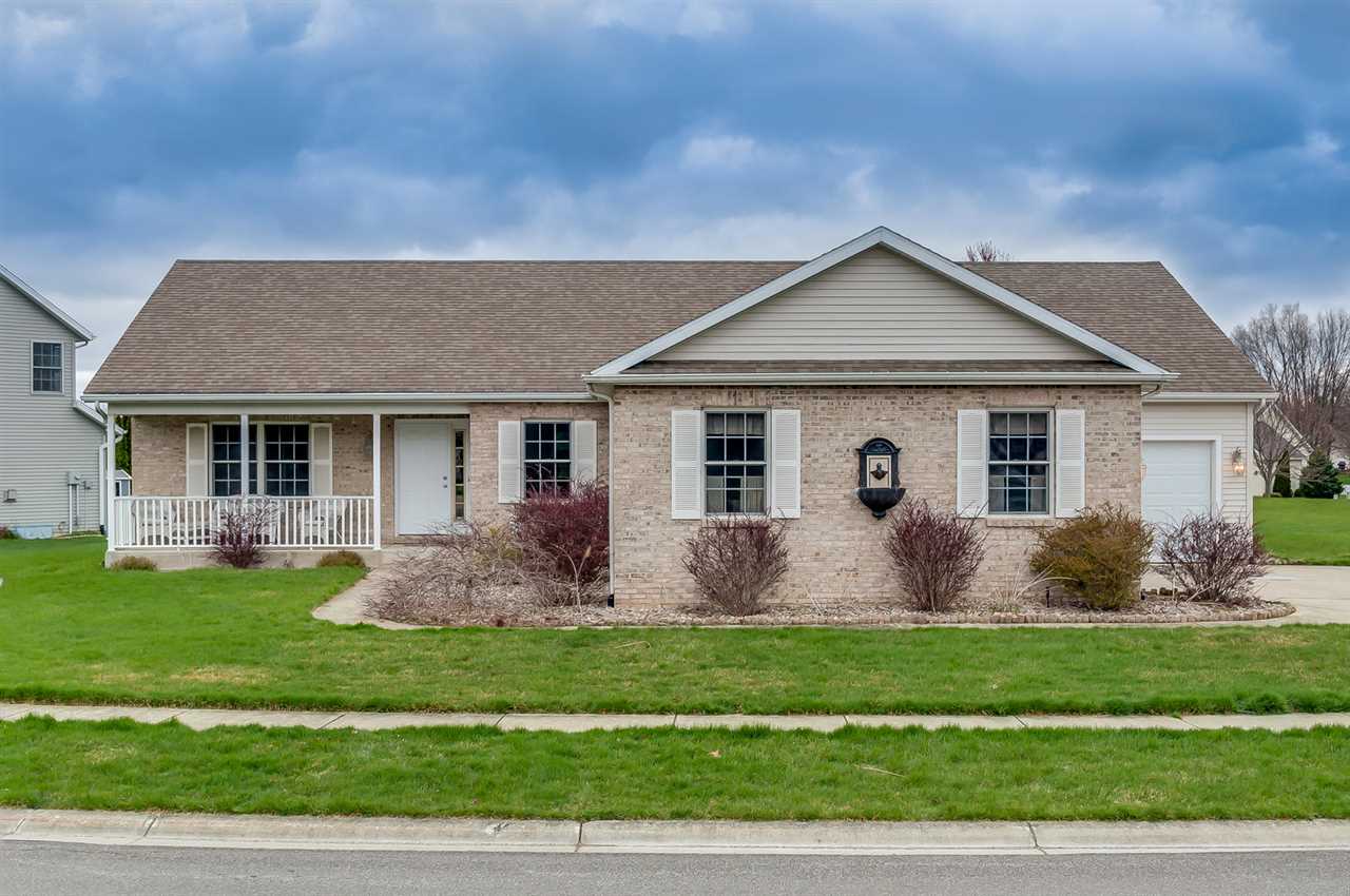 51189 Eaglewood Dr, Granger, IN 46530 photo 1