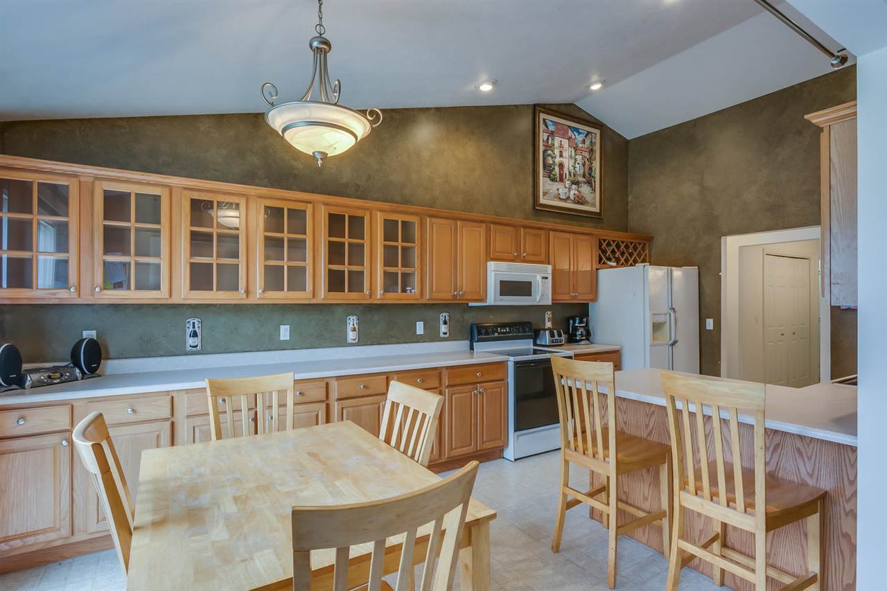 51189 Eaglewood Dr, Granger, IN 46530 photo 8