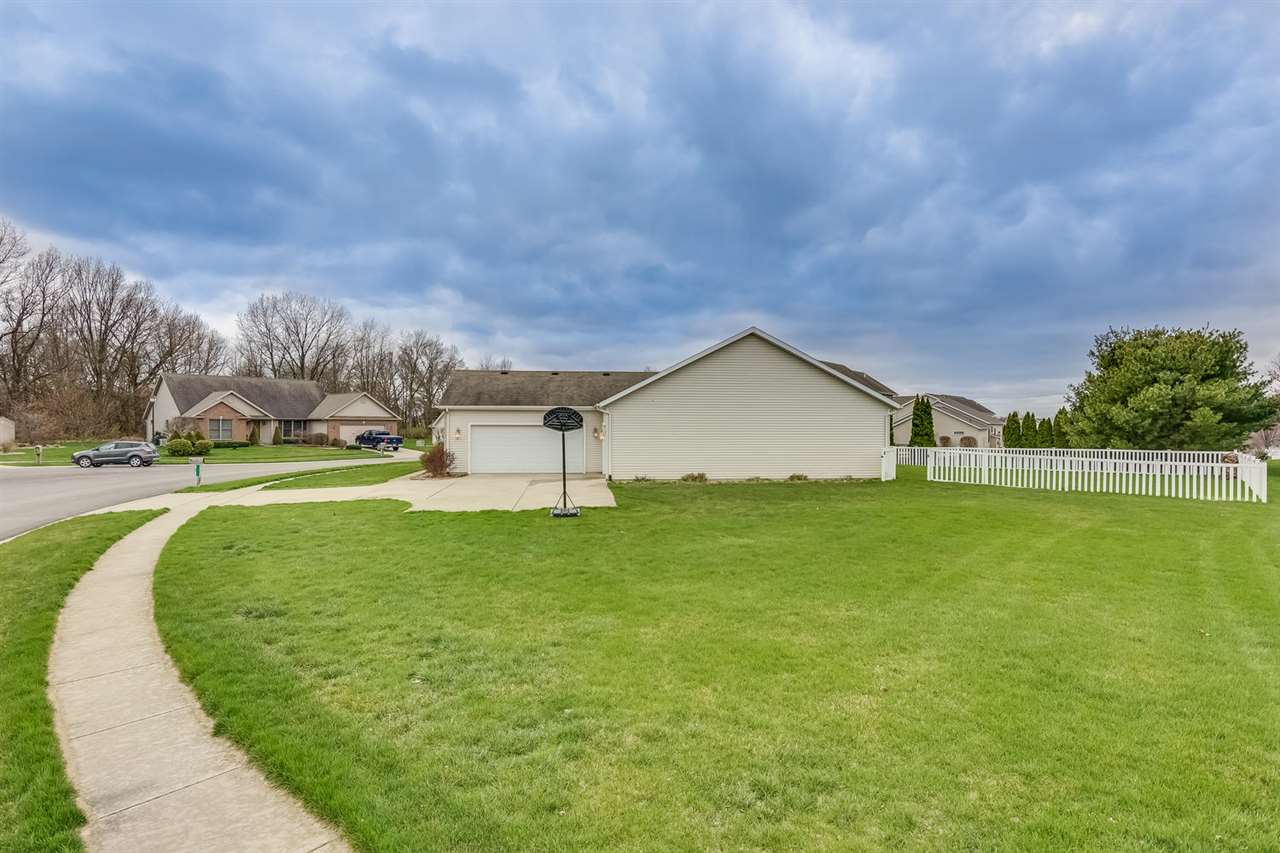 51189 Eaglewood Dr, Granger, IN 46530 photo 24