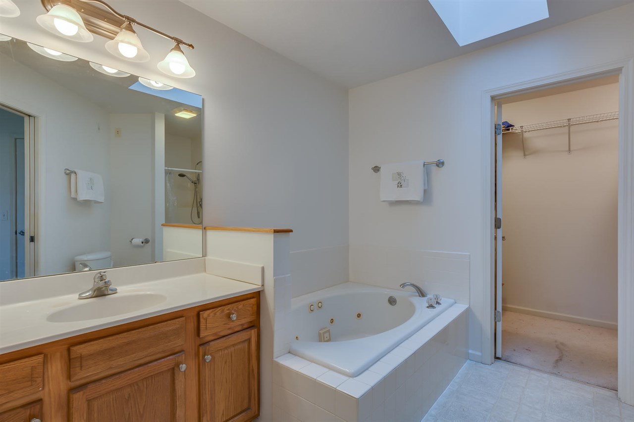 51189 Eaglewood Dr, Granger, IN 46530 photo 16