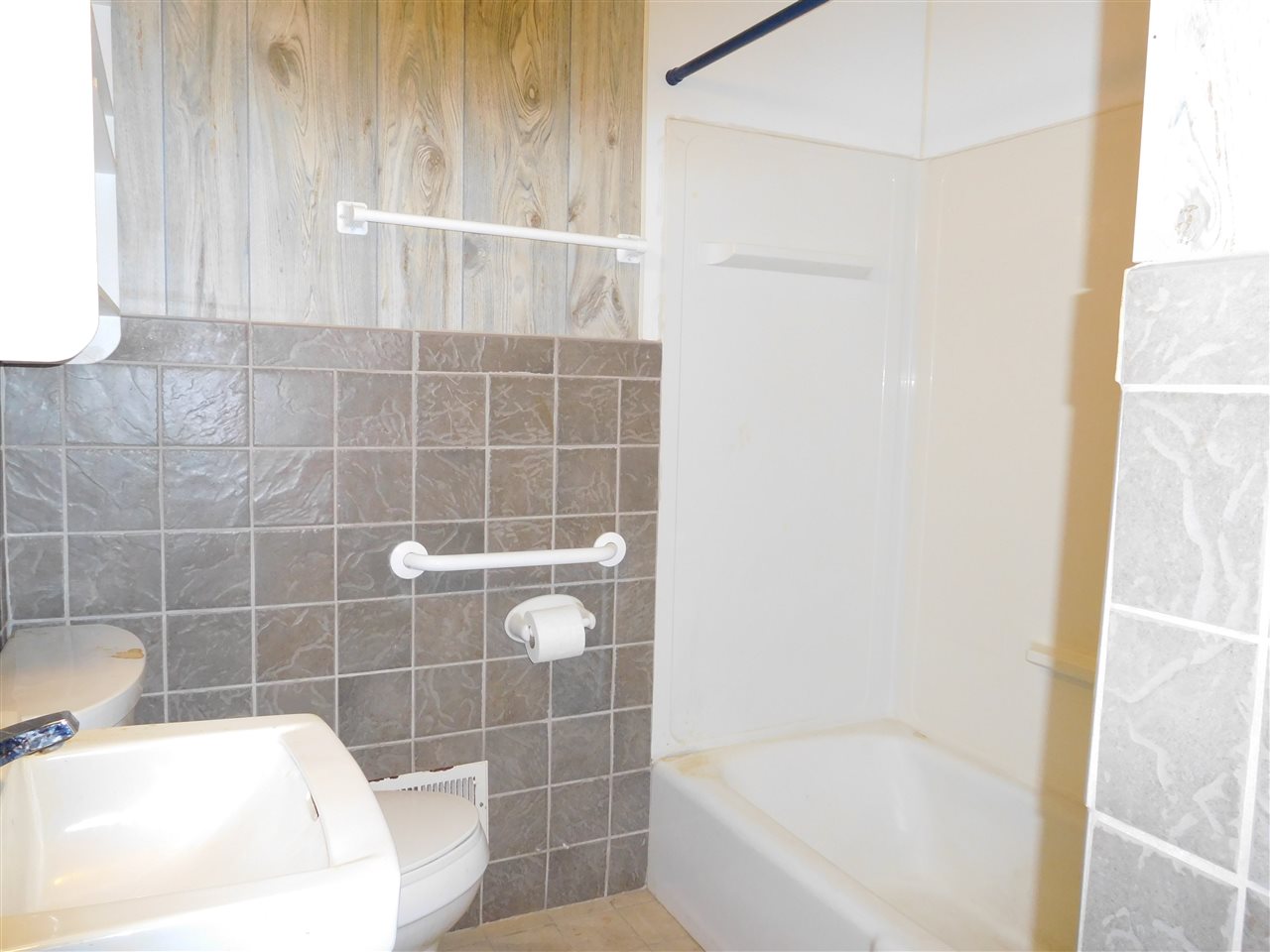 6496 E Cox Dr, Bloomington, IN 47408 photo 10