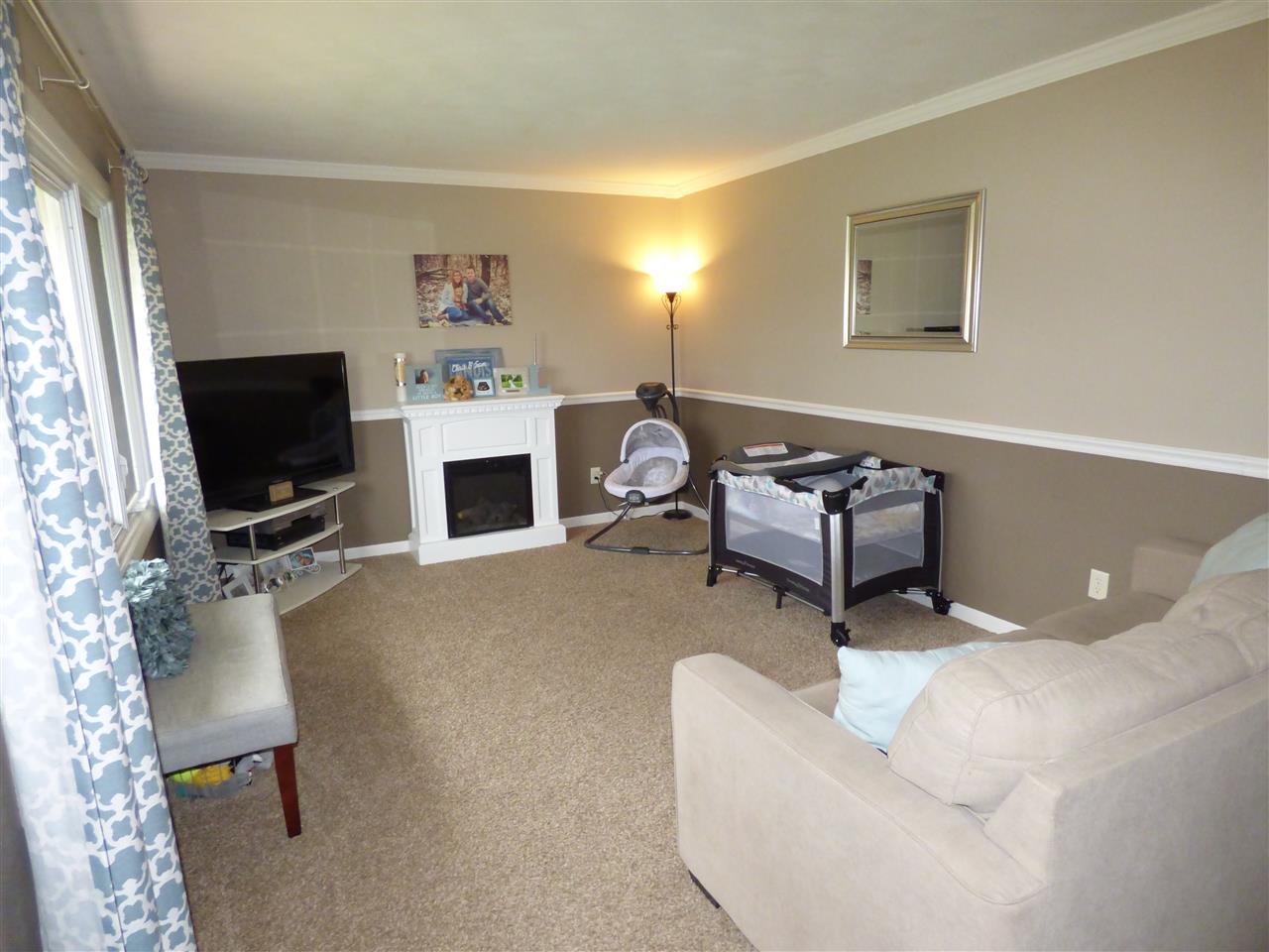 25687 Lily Creek Dr, Elkhart, IN 46514 photo 2